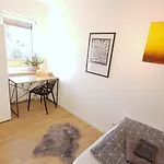 Amazing, Spacious Apartment In Excellent Location