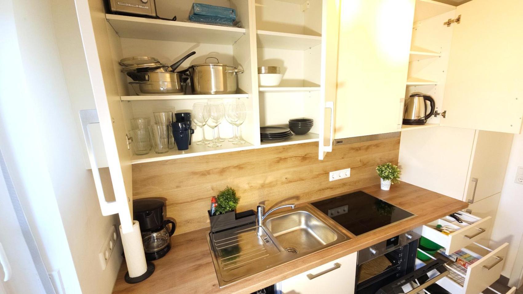 Amazing, Spacious In Excellent Location *