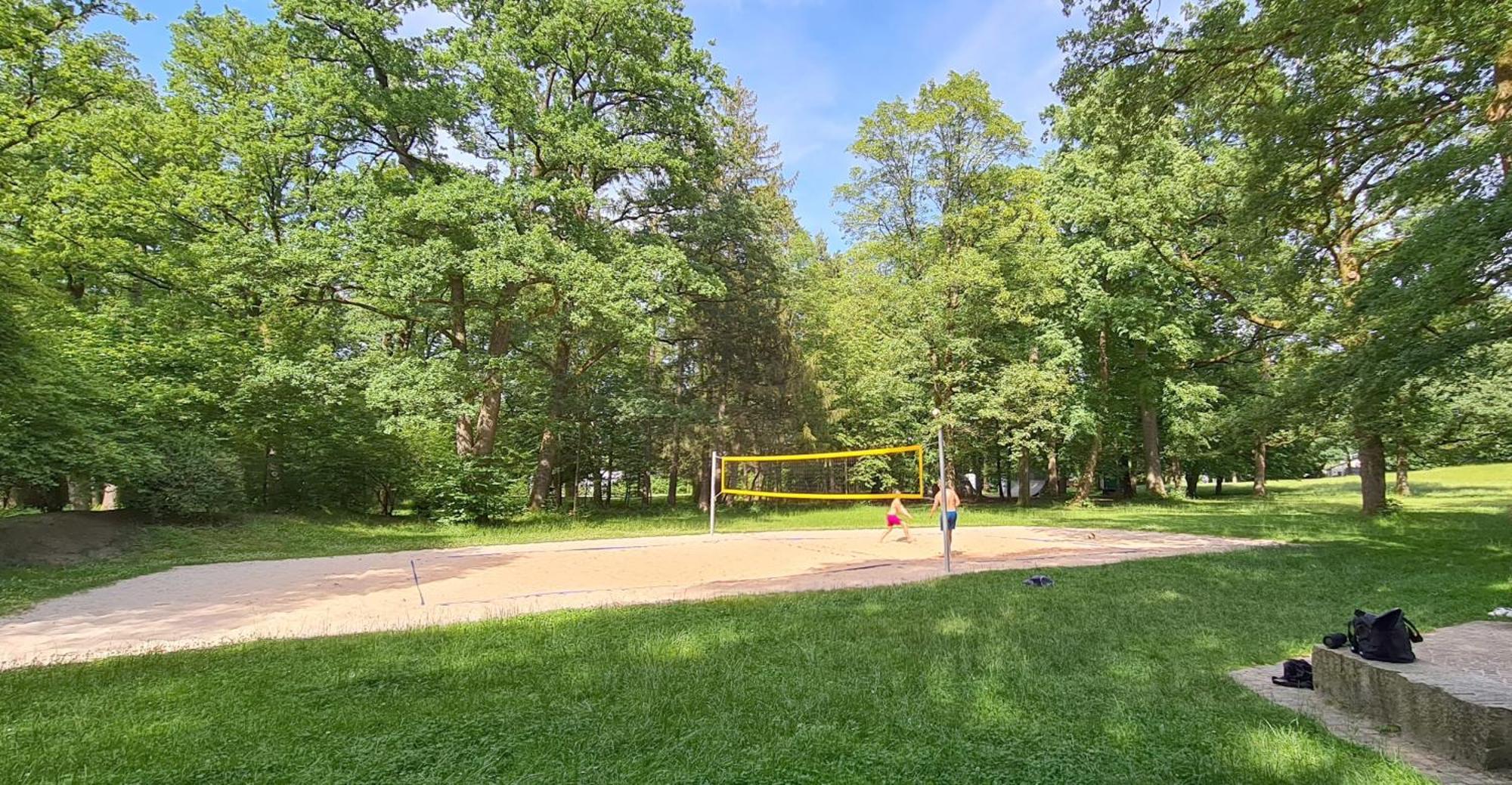 Amazing, Spacious In Excellent Location